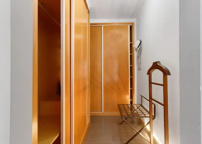 Sissi Lanco View 7 Φουνκάλ